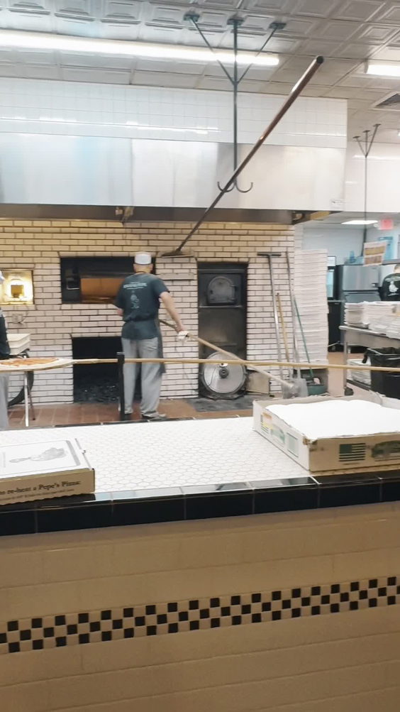 Frank Pepe Pizzeria Napoletana