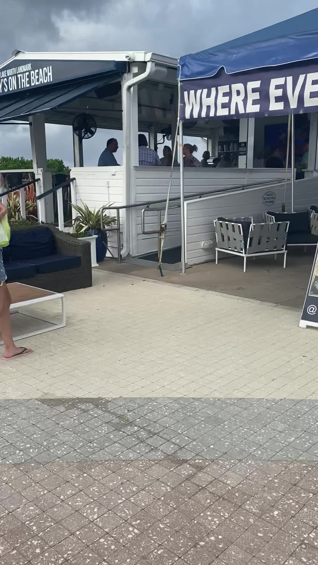 Benny's on the Beach