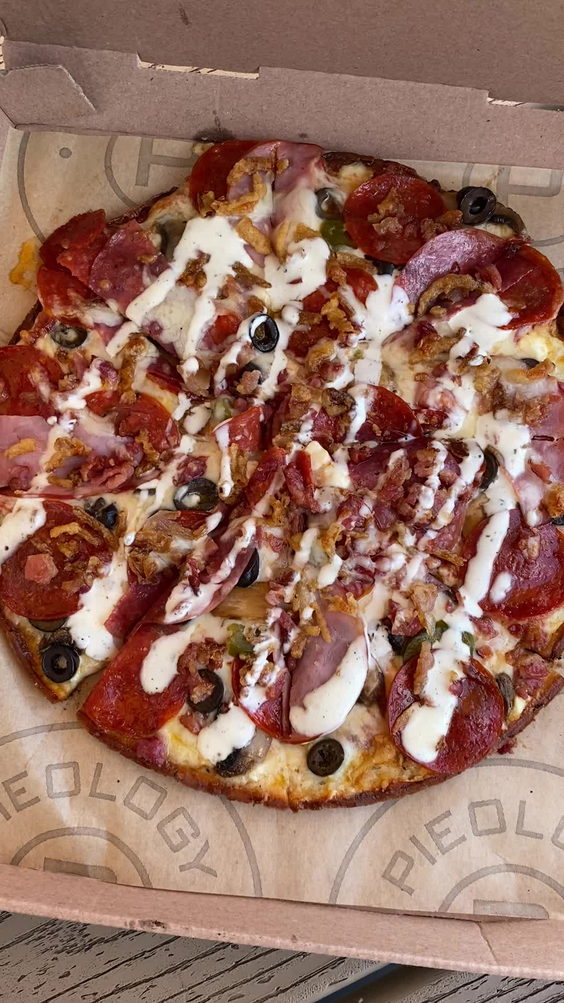 Pieology Pizzeria Aiea / Pearl Ridge Mall