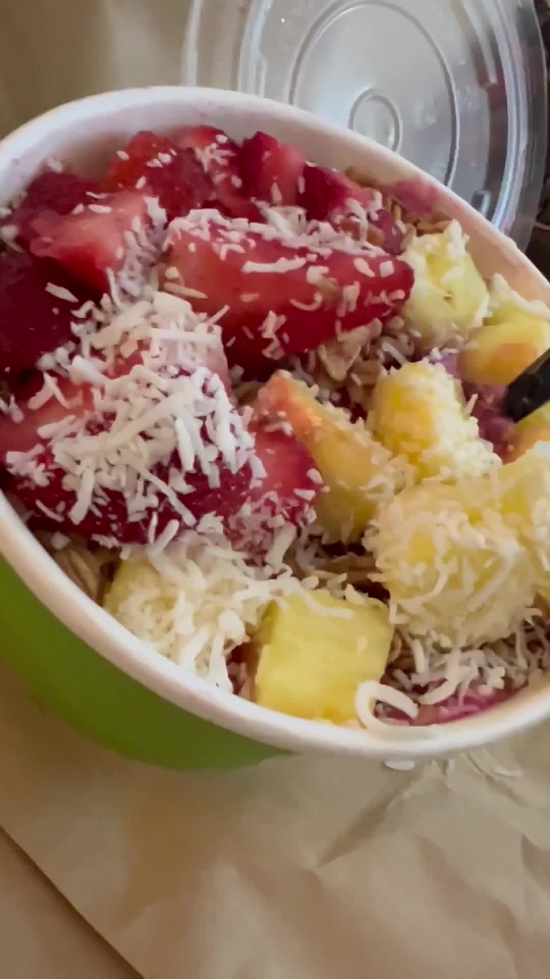 Video review of The Harvest Bar