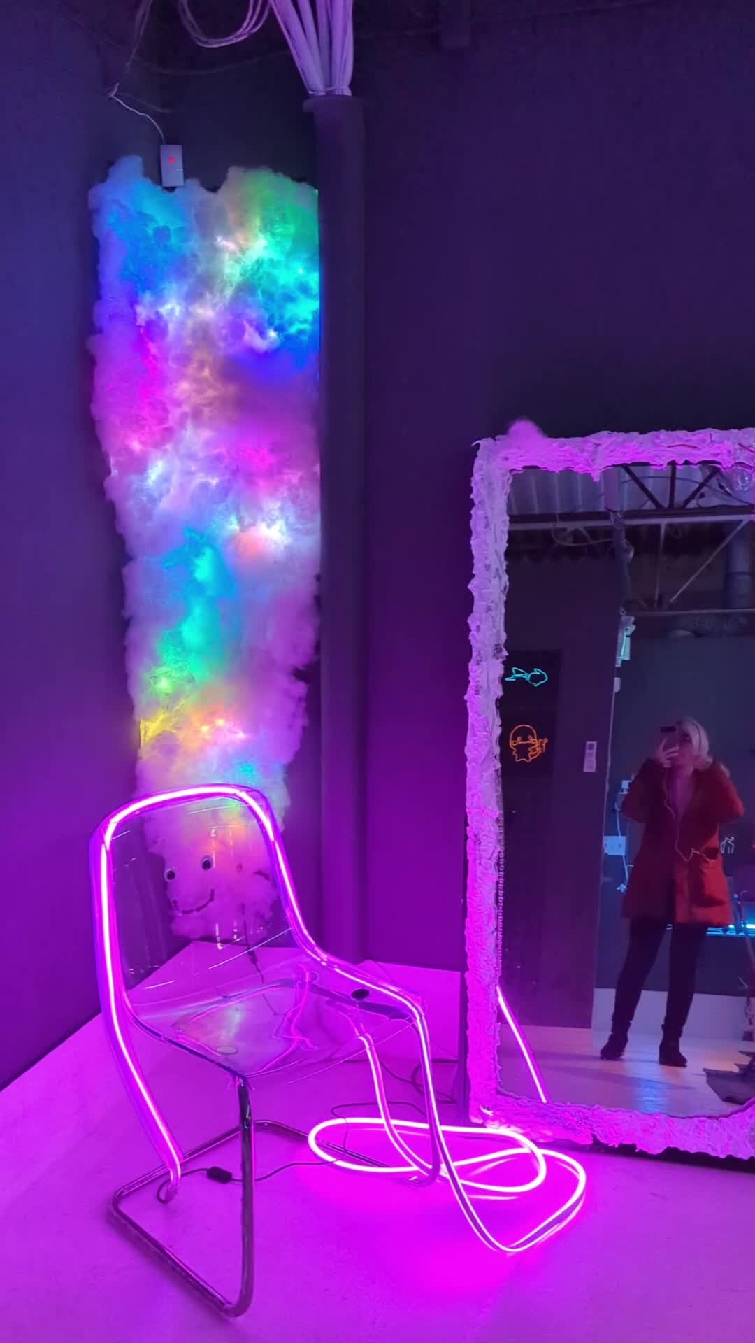 2077 LIGHT SIGN STUDIO