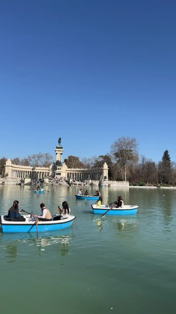 El Retiro Park