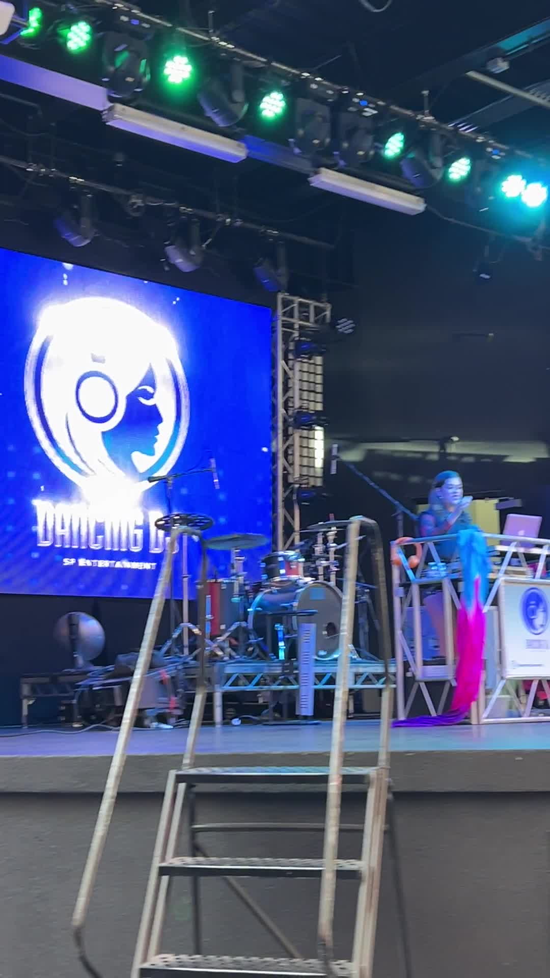 700 Fremont Experience
