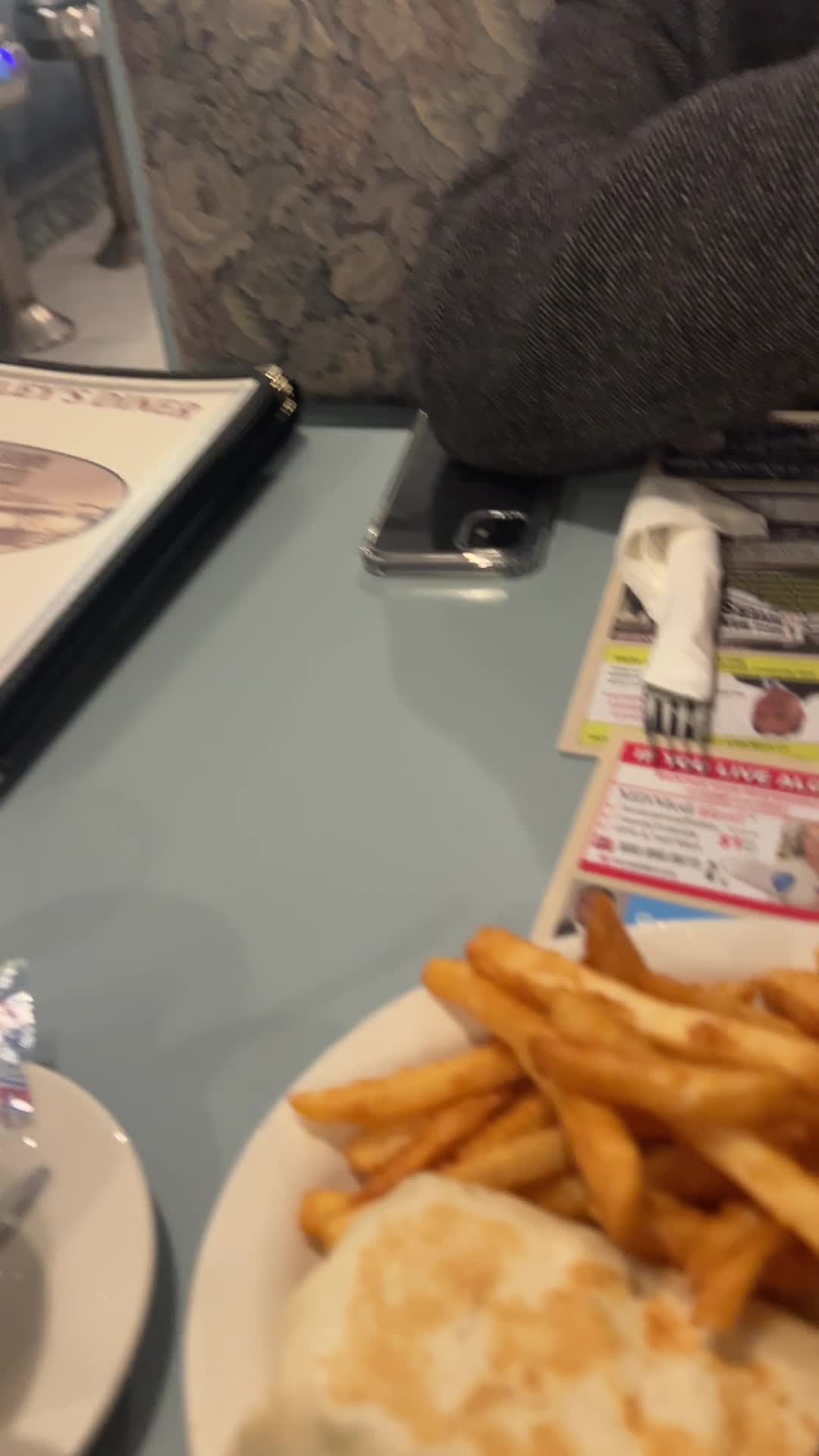 Video review of Curley's Diner