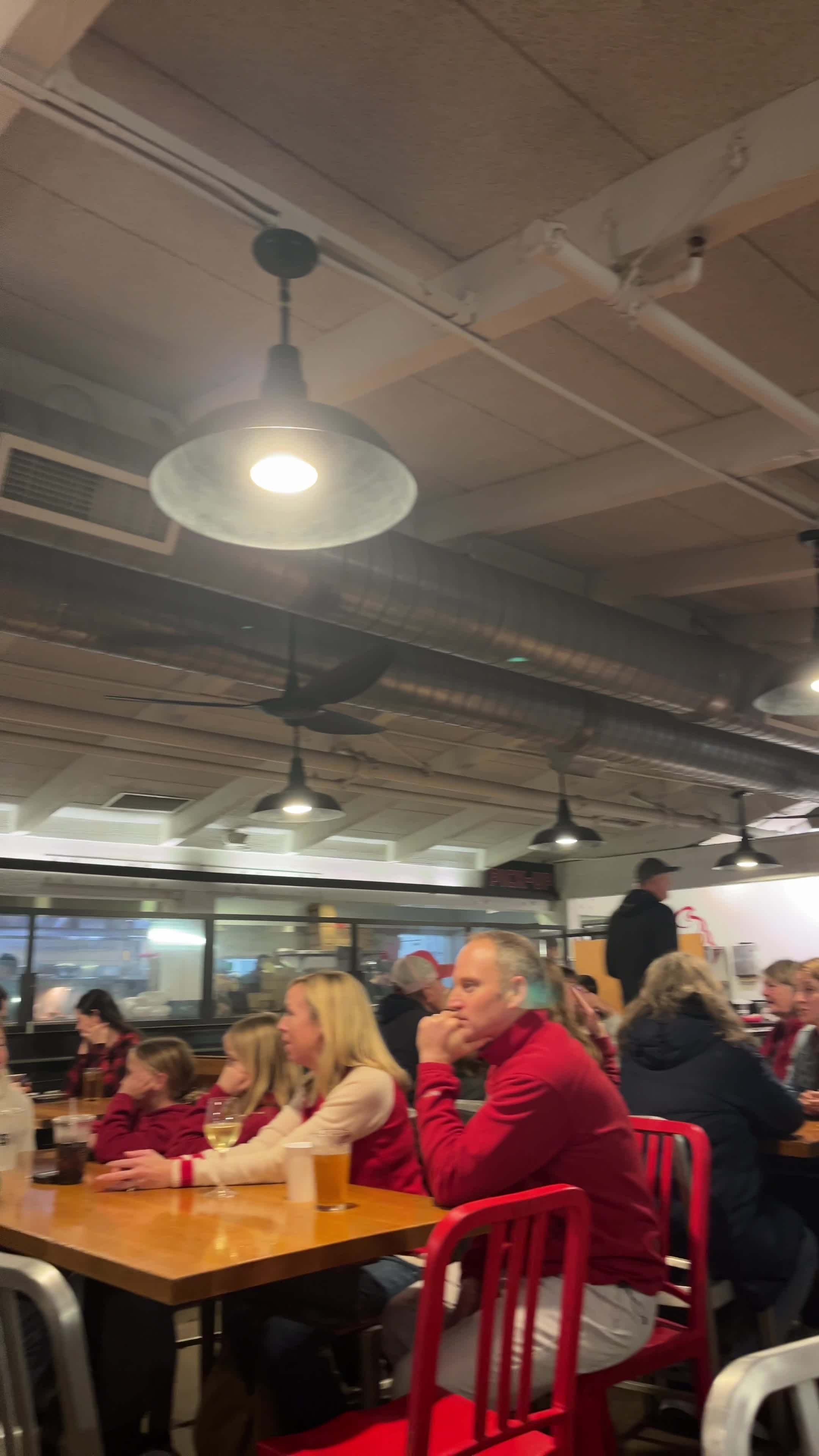 Video review of Gott's Roadside