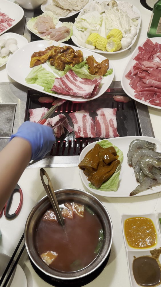 Hometown Hotpot & BBQ