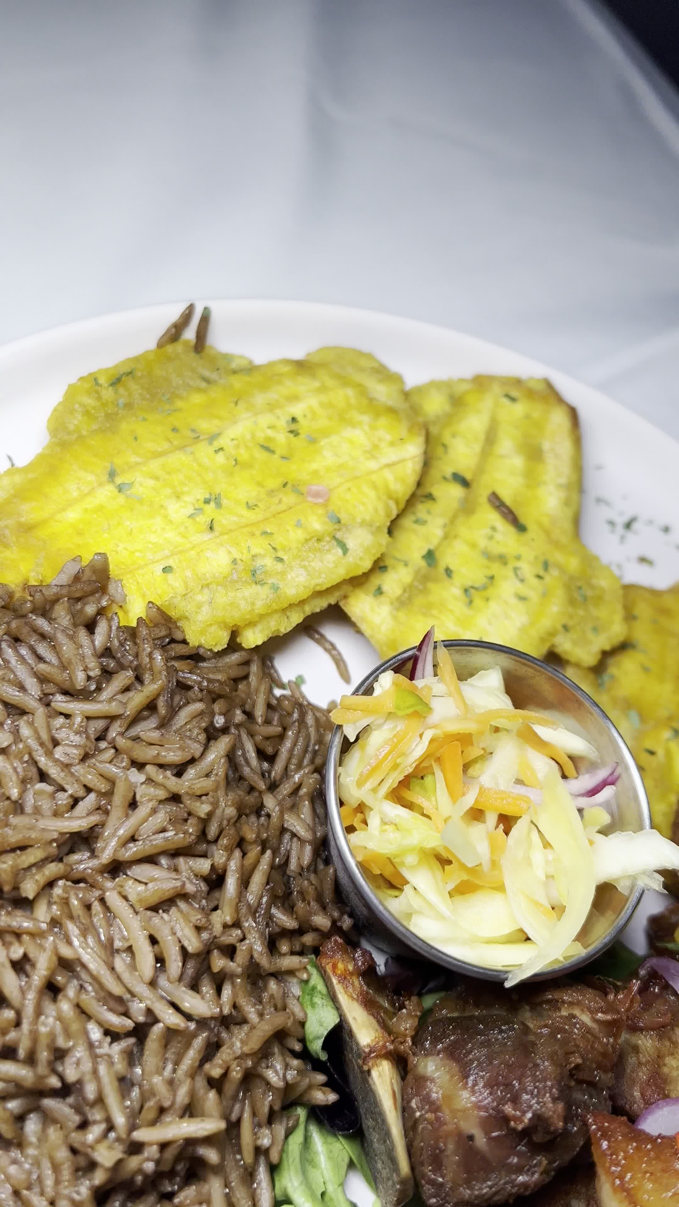 Oulala Restaurant and Lounge