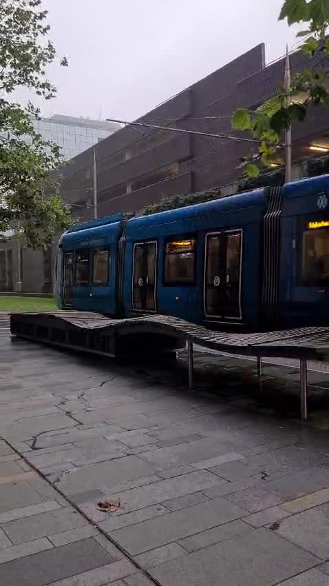 Video review of Grand Central