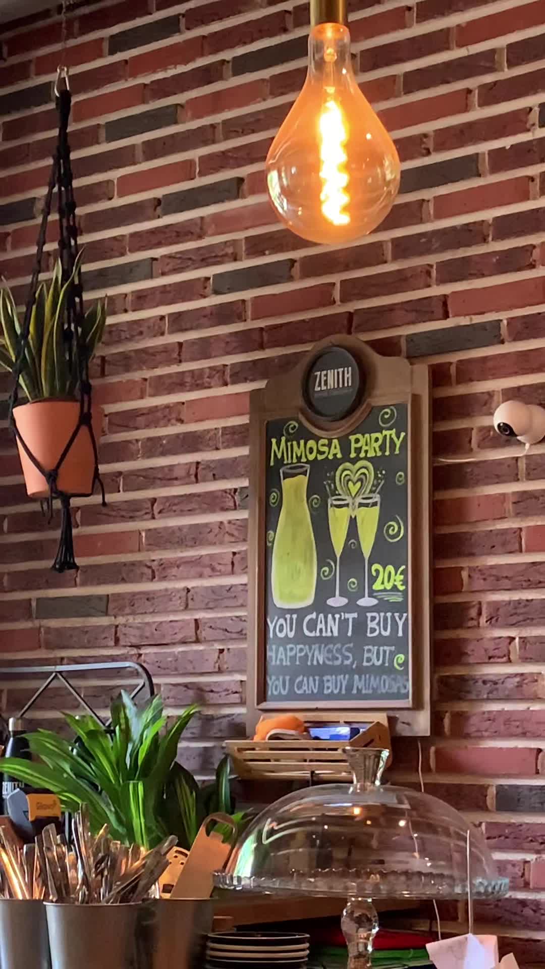 Zenith - Brunch & Cocktails