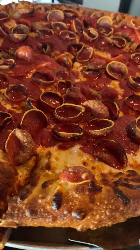 Long-Bell Pizza Co.