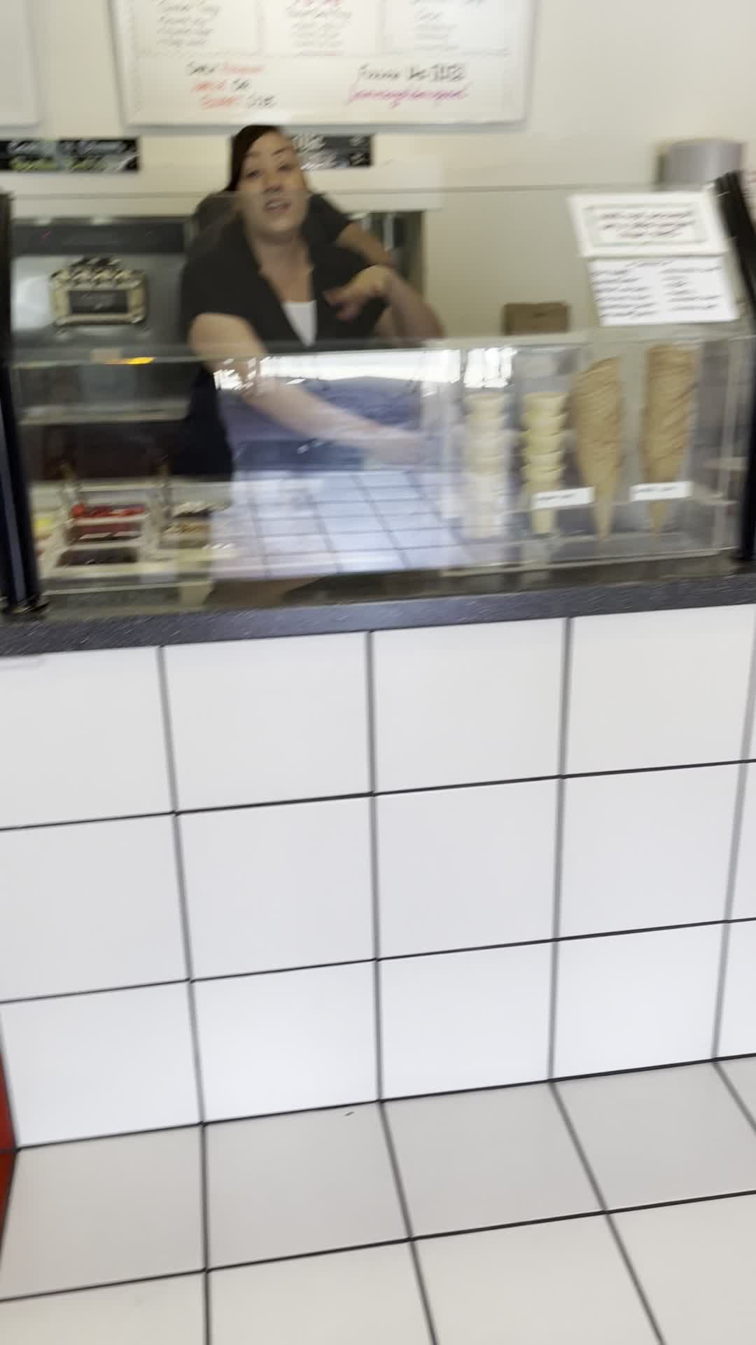 Golden Spoon Frozen Yogurt