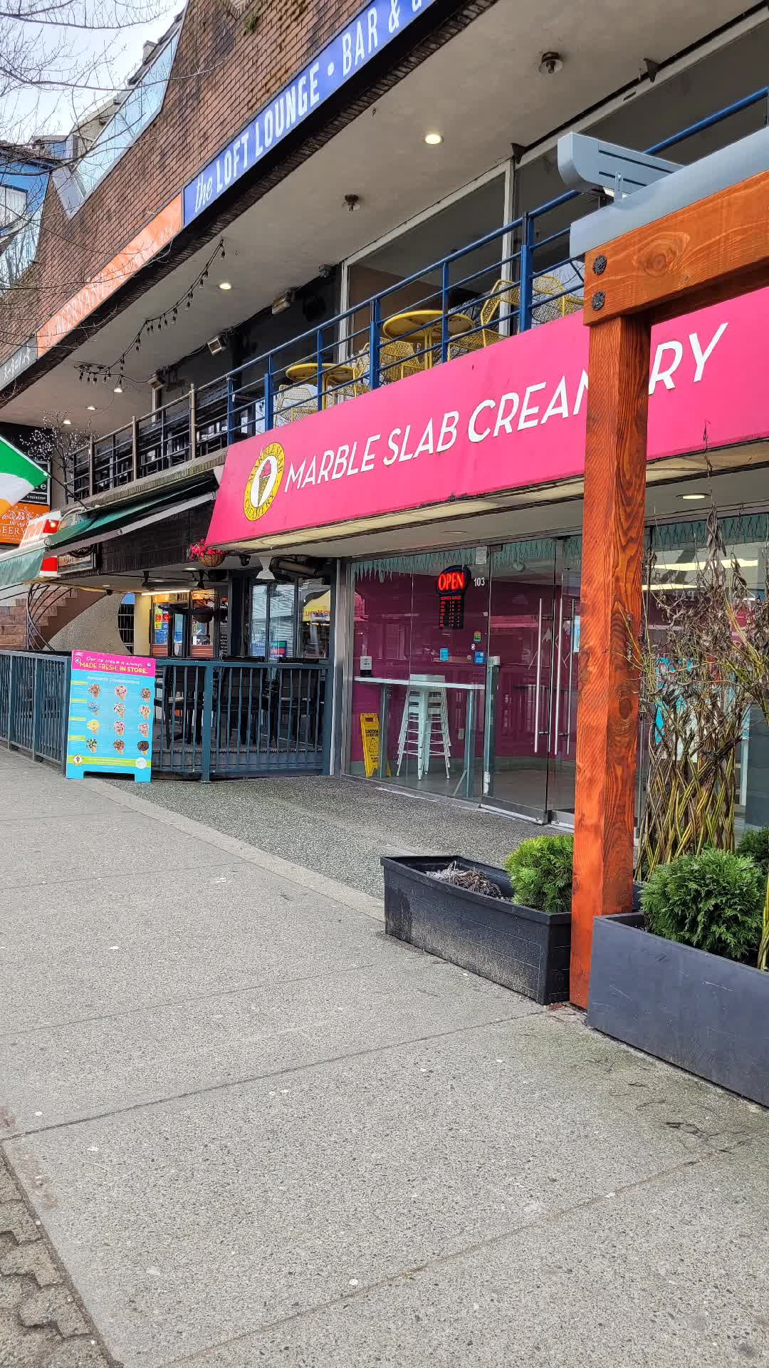 Video review of Marble Slab Creamery