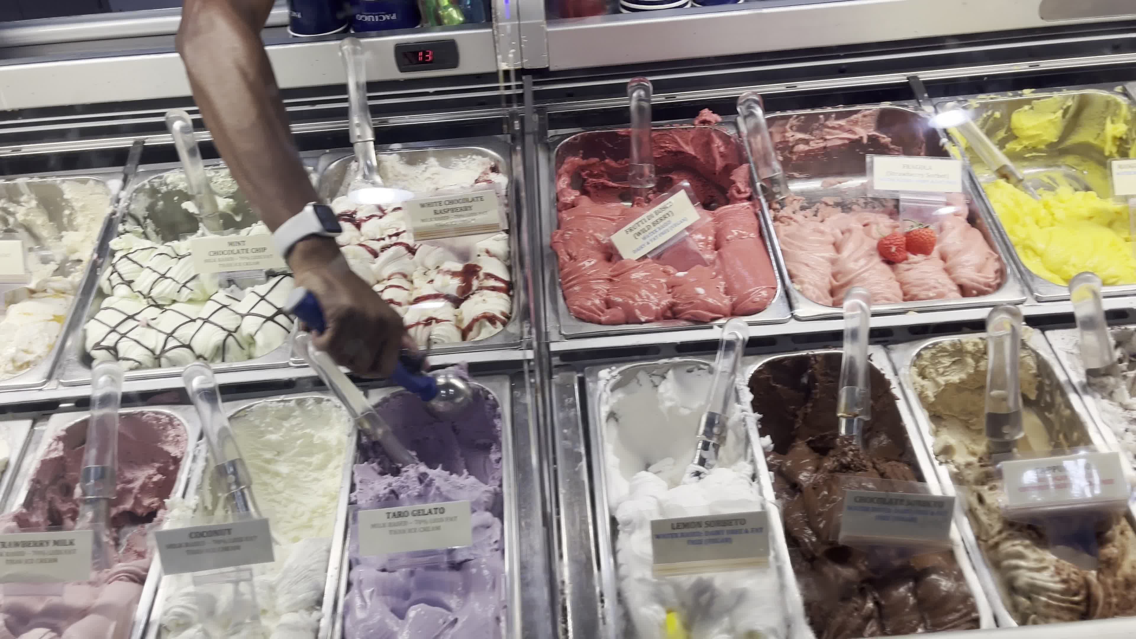 Video review of Paciugo Gelato & Caffè