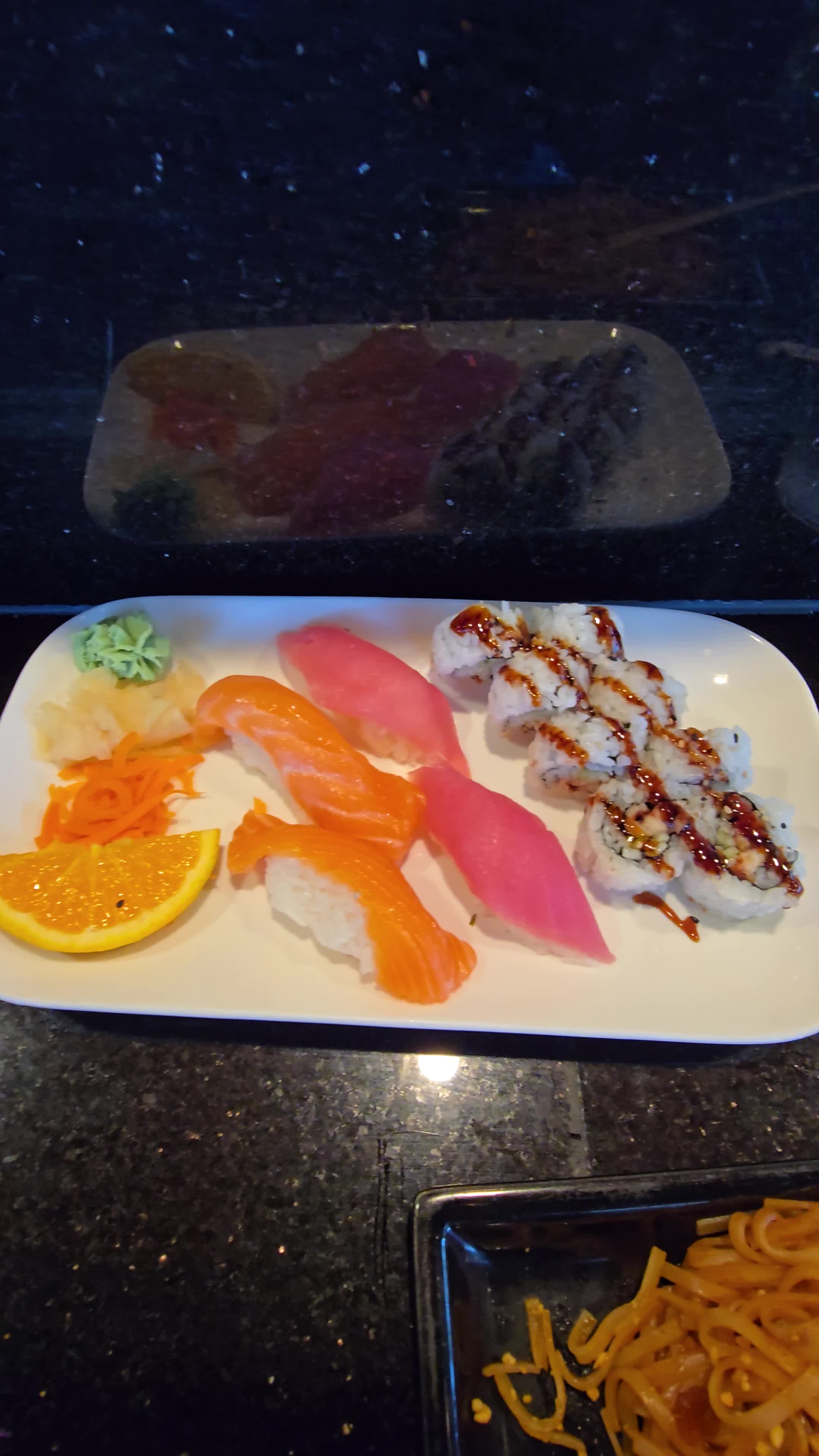 E Noodle & Co Asian Bistro