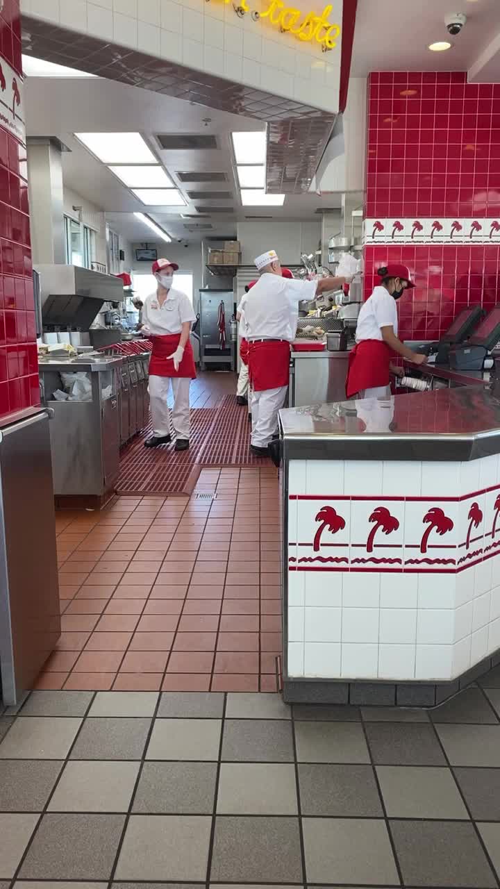 Video review of In-N-Out Burger