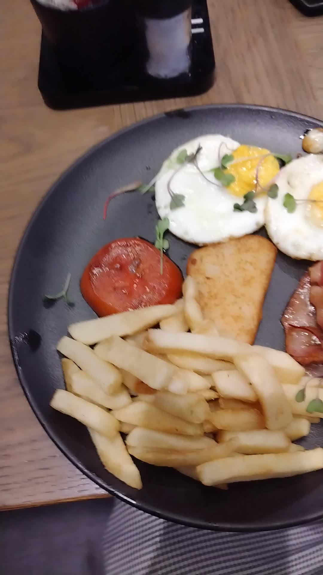 Video review of Mugg & Bean