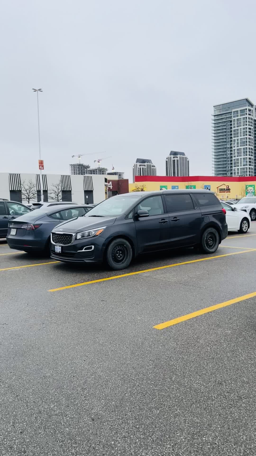 Video review of Vaughan Mills