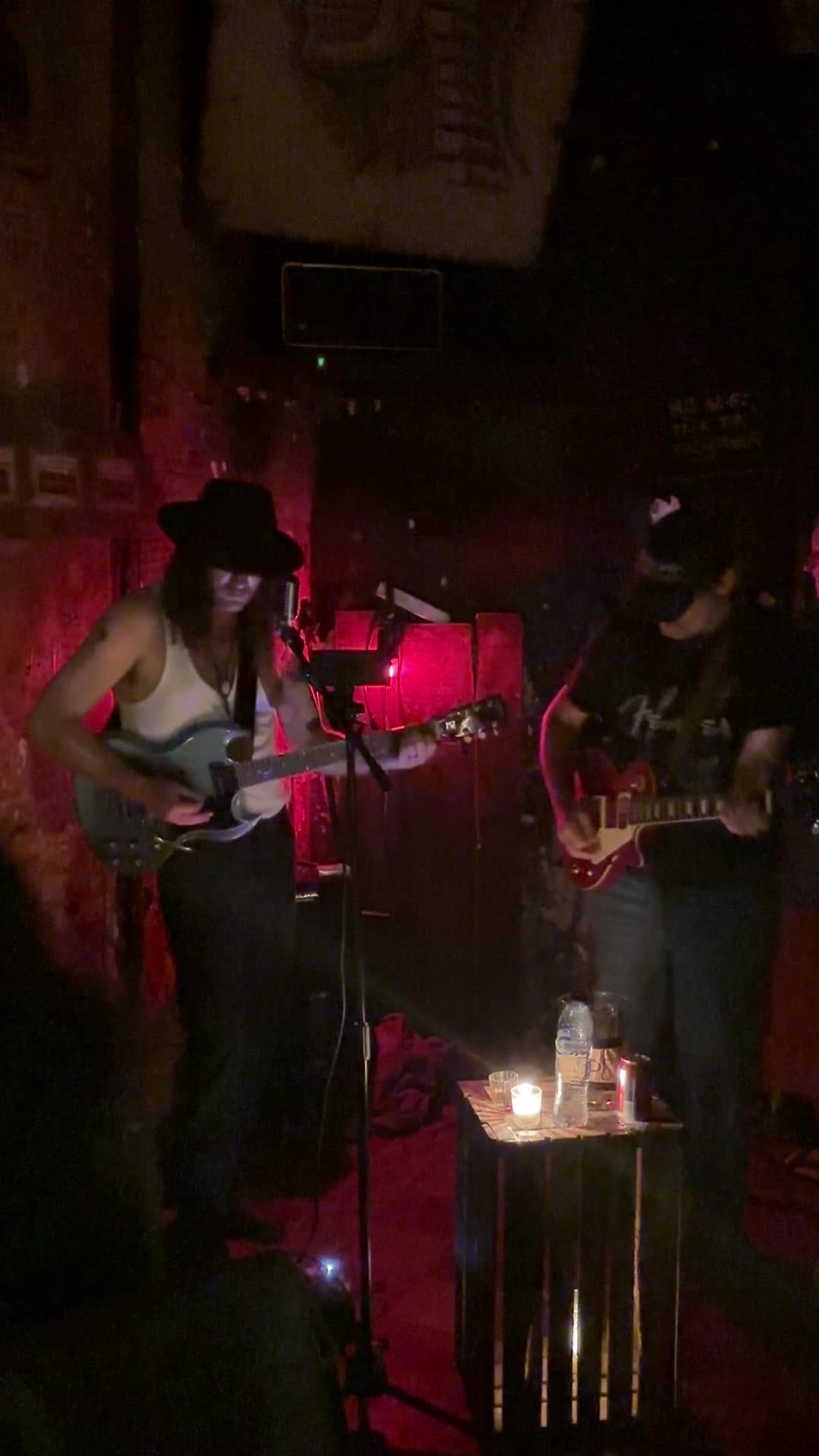 Video review of Café No Sé