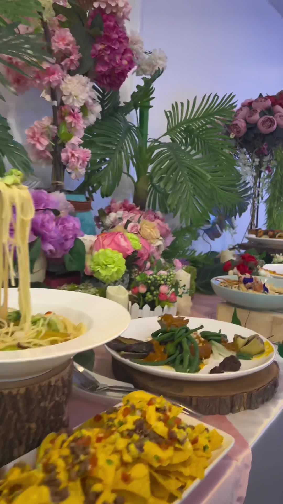 La Belle Dining