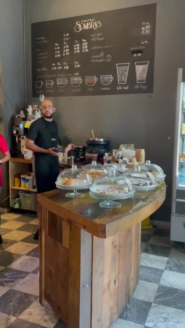 Café Cuatro Sombras