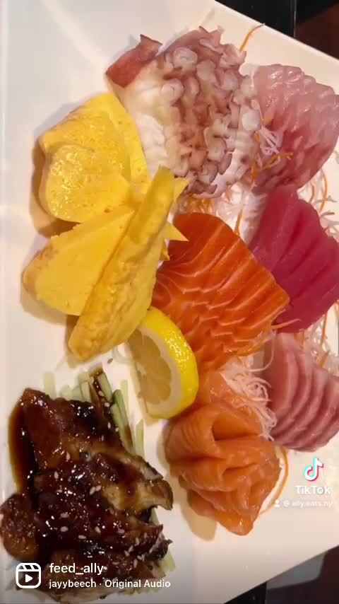 Tobiko Sushi Asian Bistro