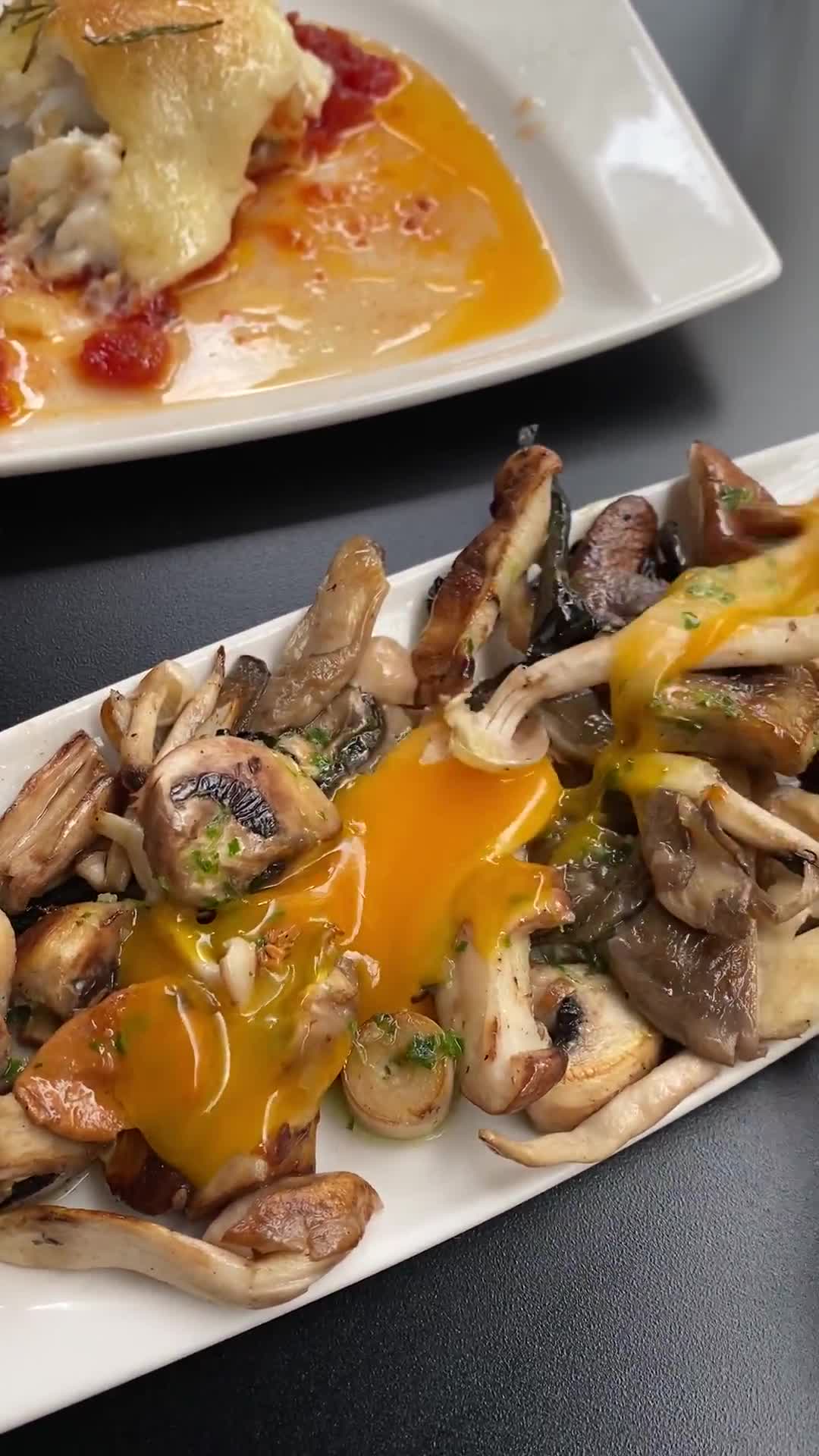 Video review of La Flauta