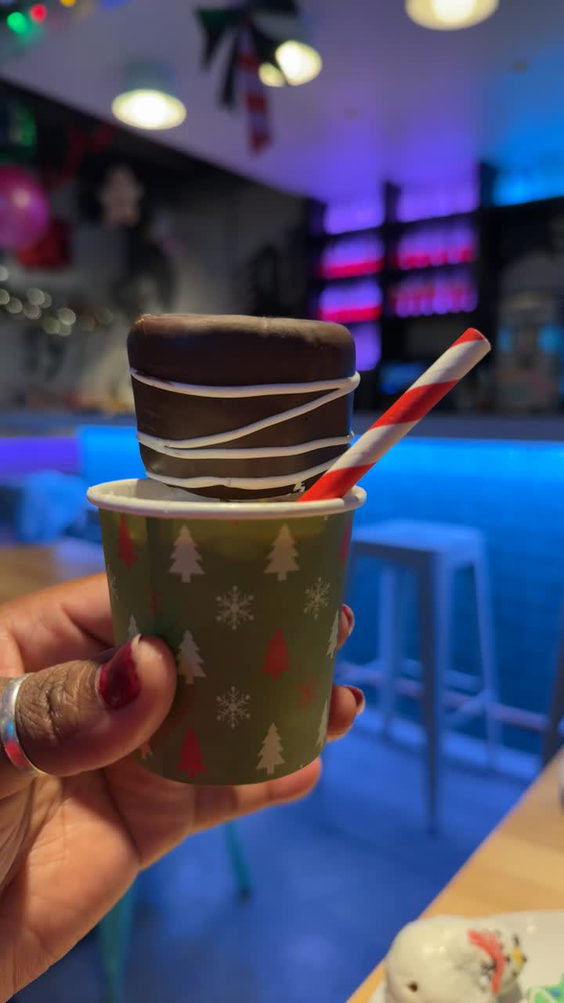 JoJo's Shake Bar