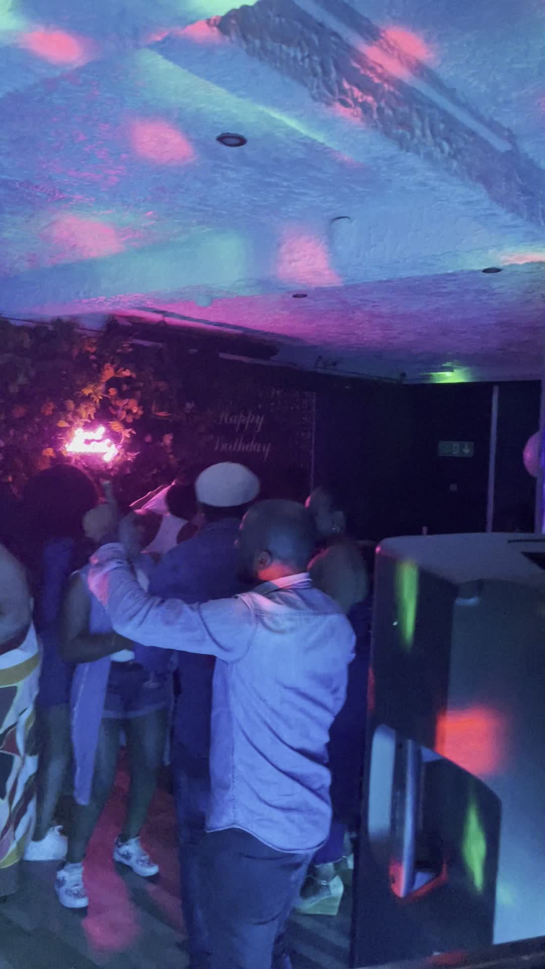 Vibez Bar & Restaurant