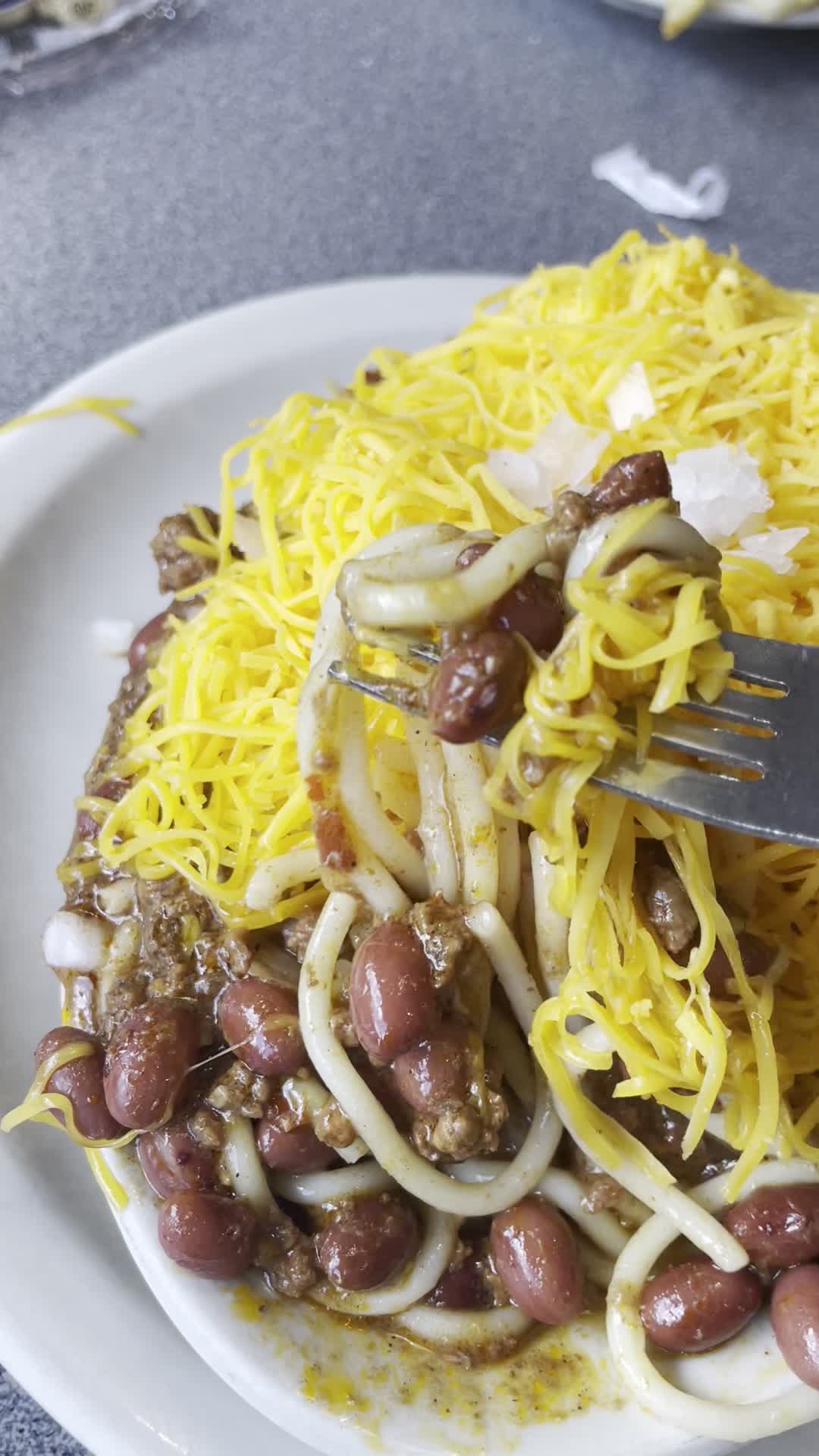 Video review of Camp Washington Chili