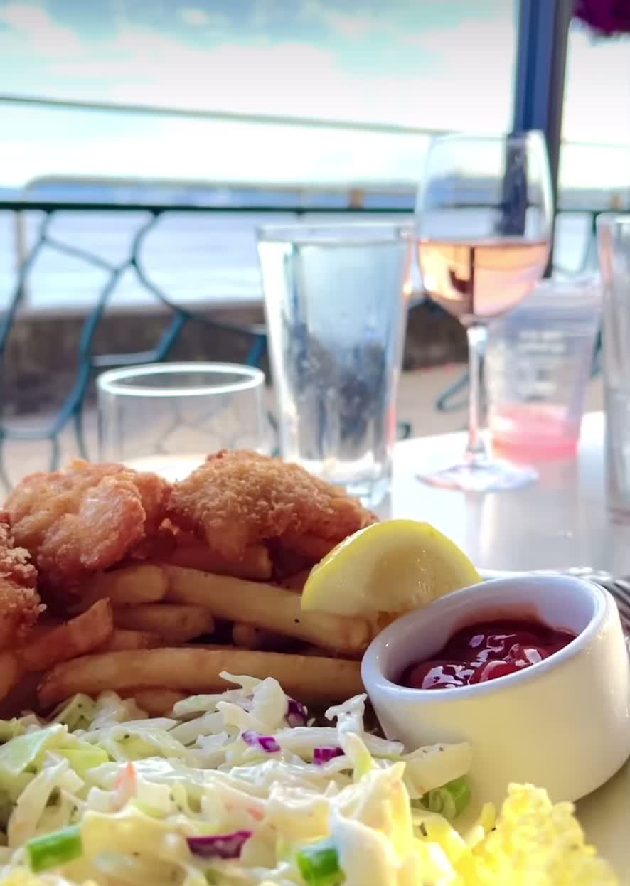 Video review of Elliott's Oyster House