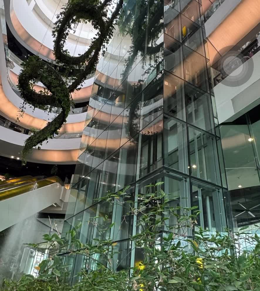 Video review of EmQuartier (เอ็มควอเทียร์)