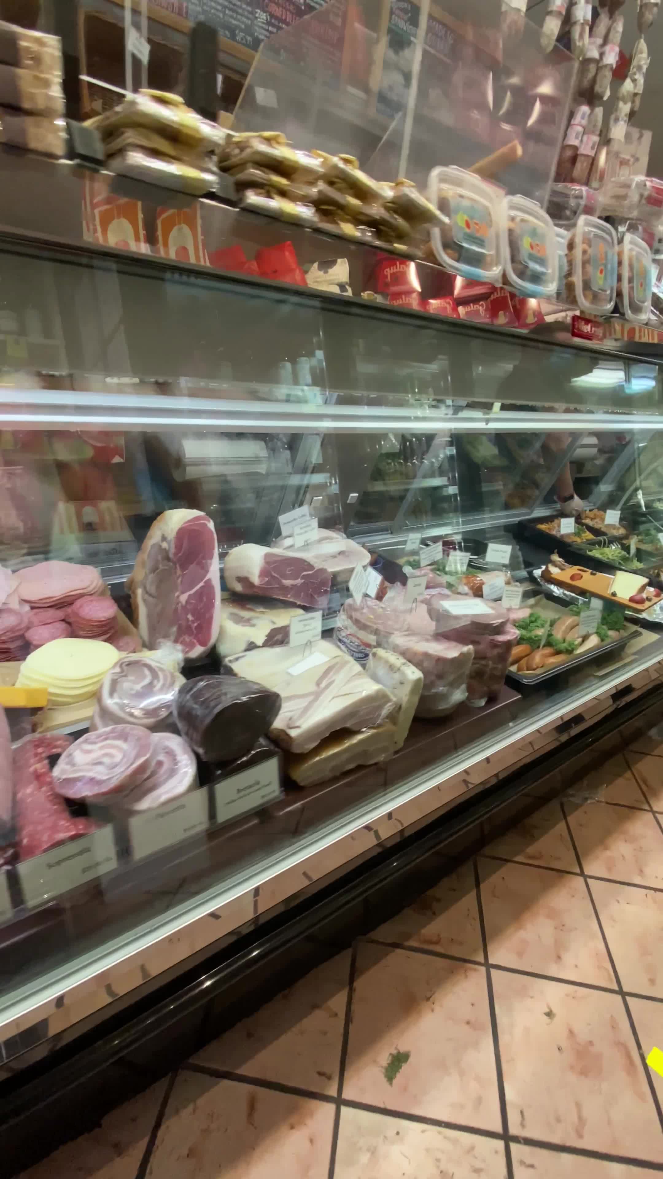 Lucca Delicatessen