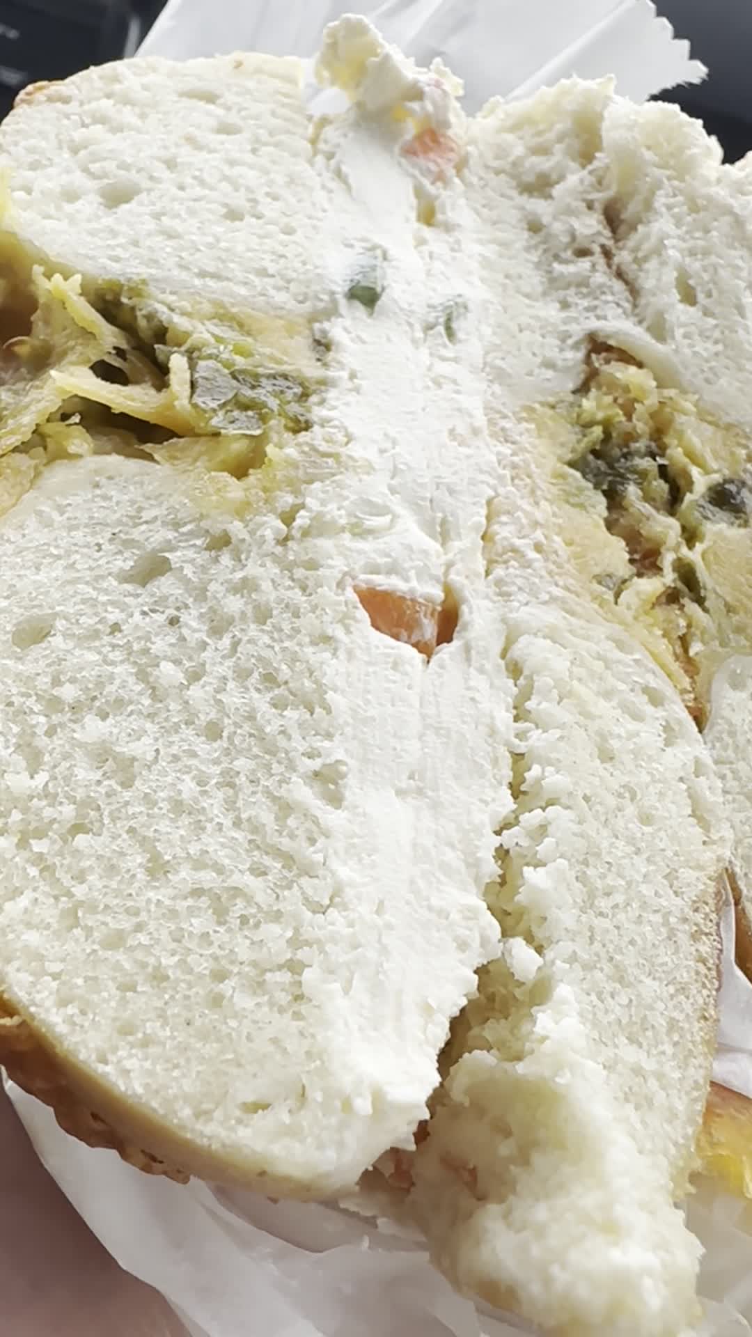 Video review of Hot Bagels Abroad