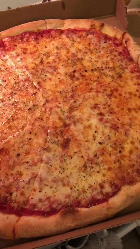 III Illiano's Pizza
