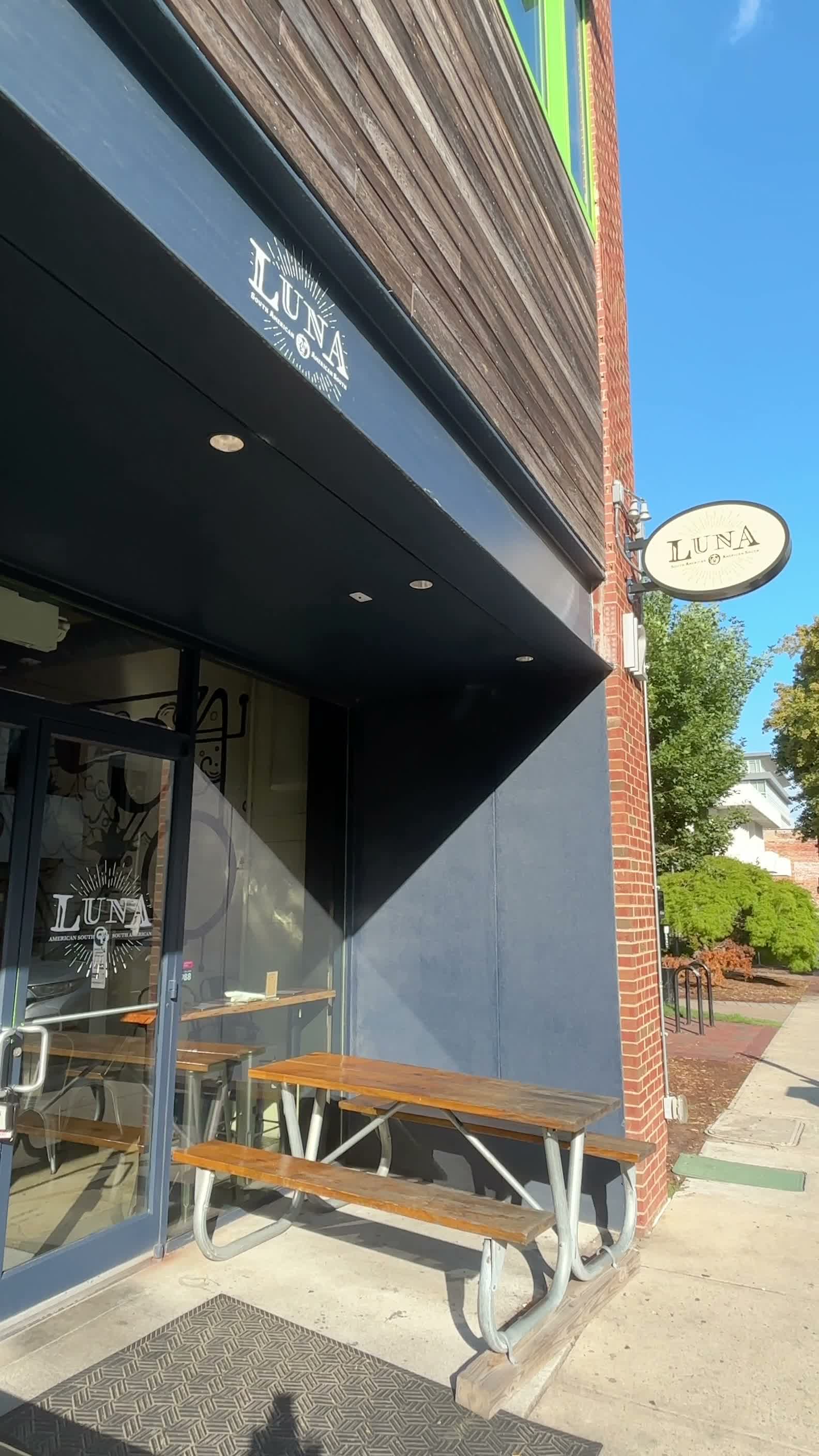 Video review of Luna Rotisserie & Empanadas
