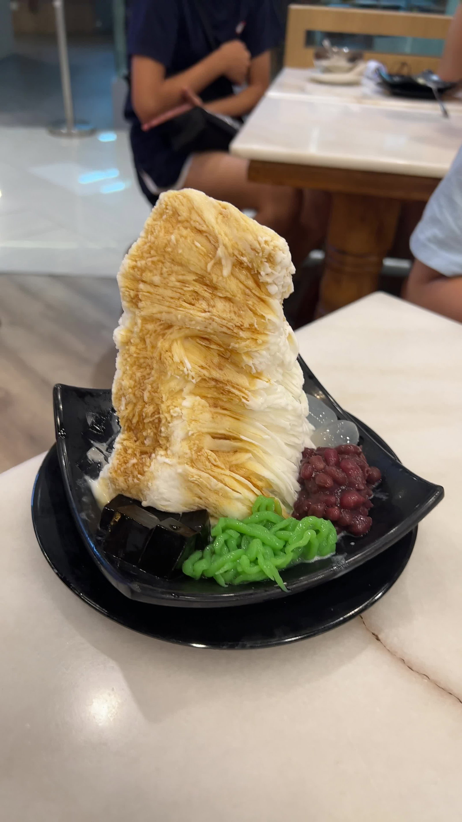 Video review of Mei Heong Yuen Dessert