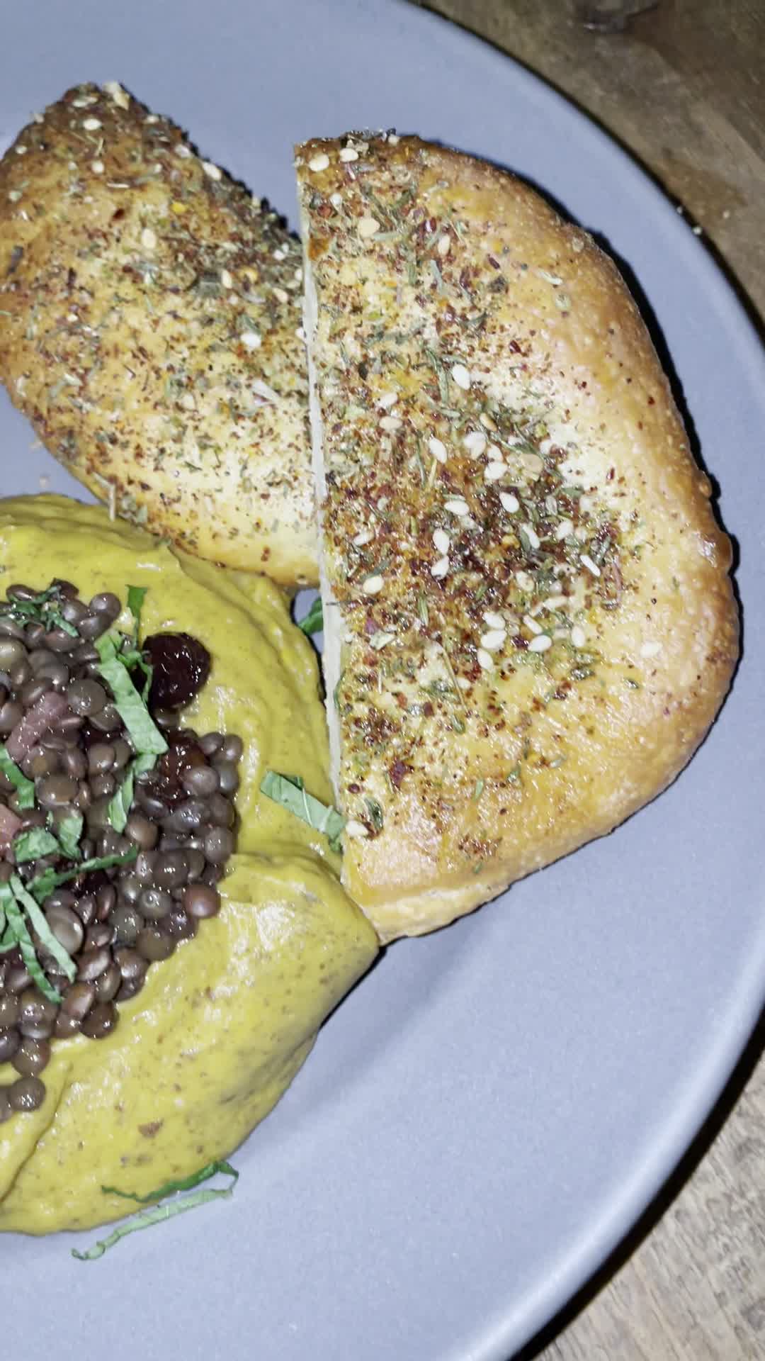 Video review of Henrietta Red