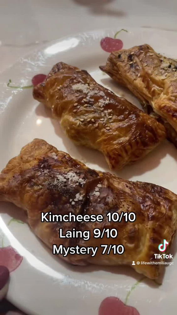 Croissant Lady