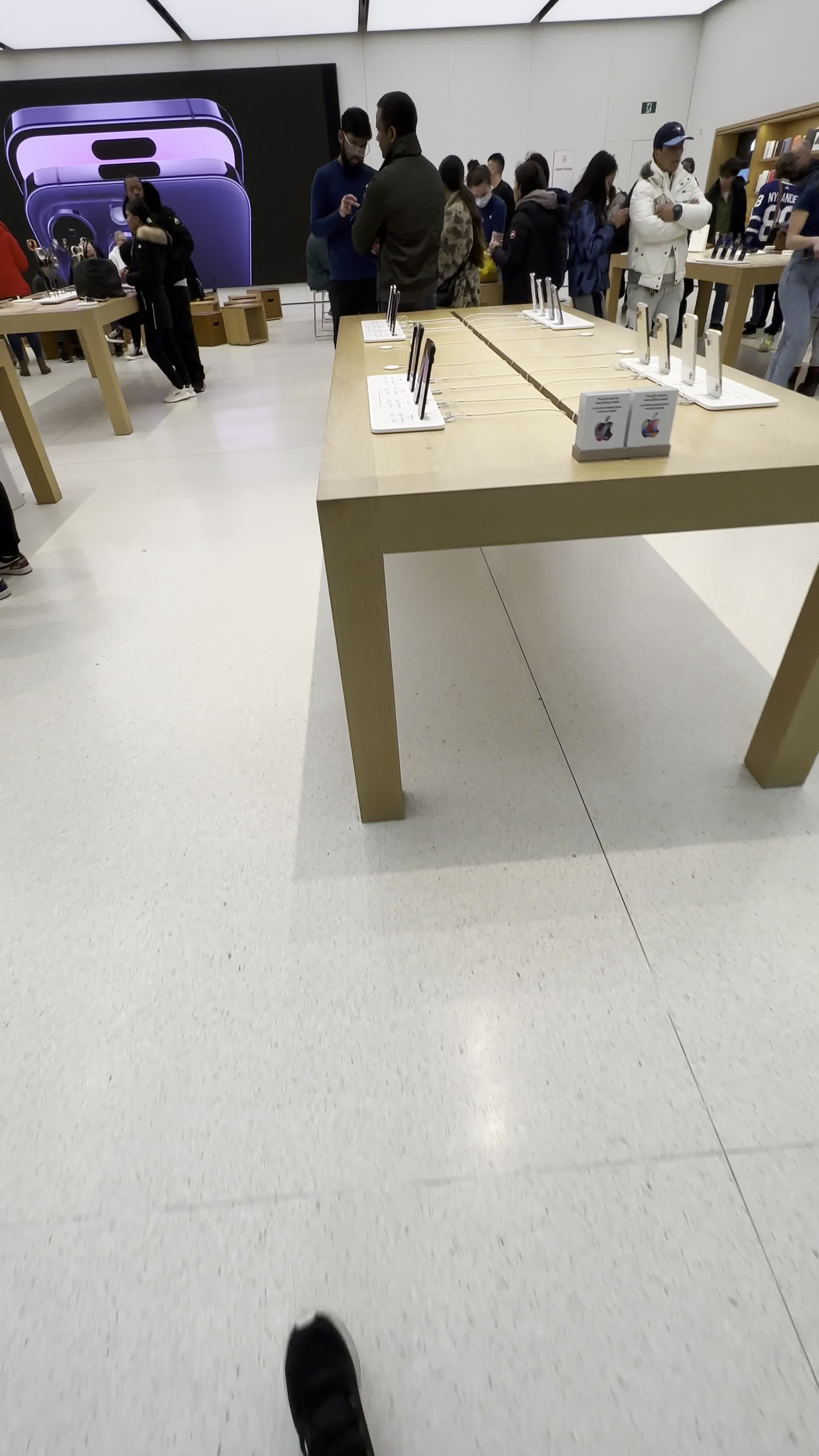 Video review of Apple Fairview