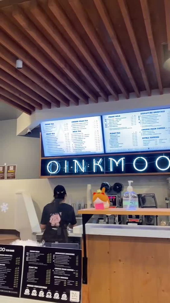 OinkMoo Tea Bar