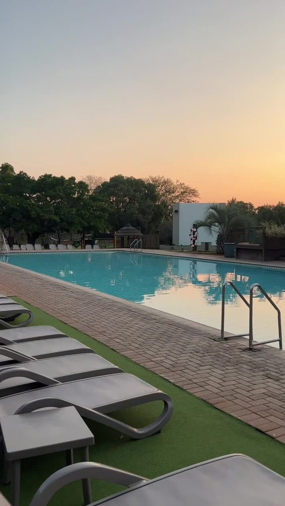 Dikhololo Resort