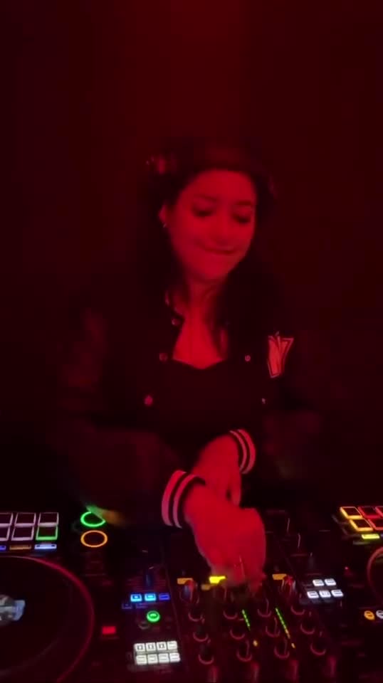 Qi Bar KL