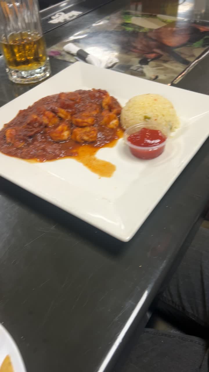 Mariscos el Malecon Bar and Grill