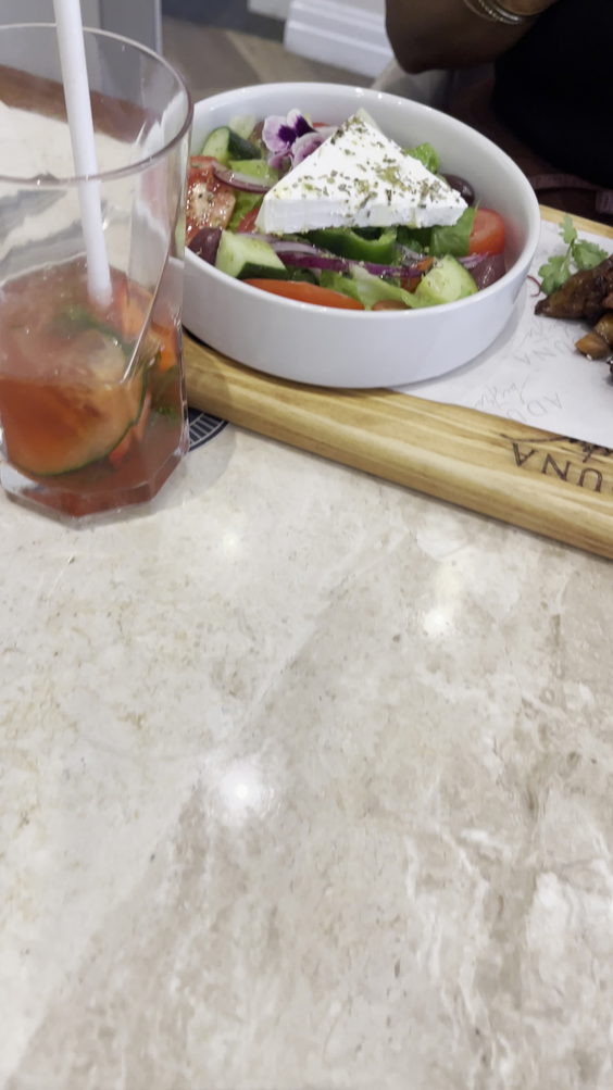 Aduna Bistro