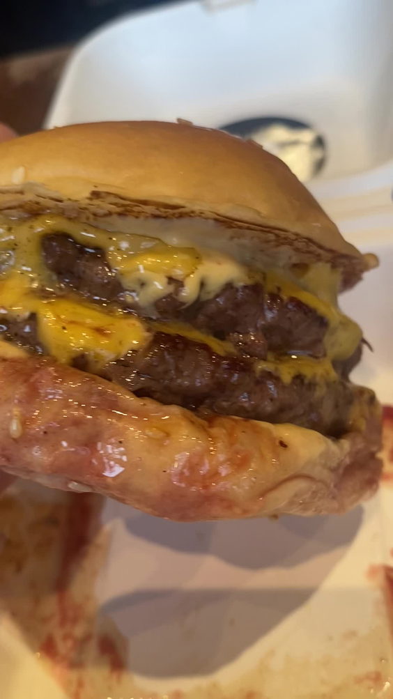 Bleecker Burger Victoria