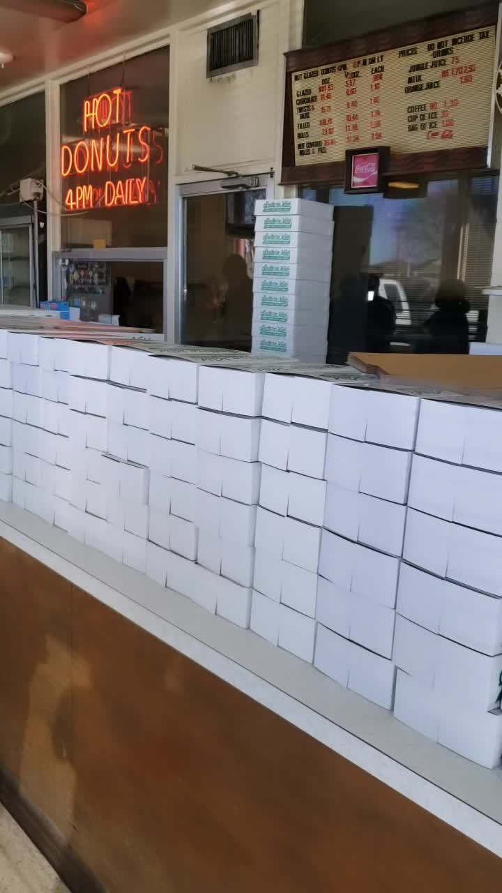 Video review of Southern Maid Donut Co (Original)