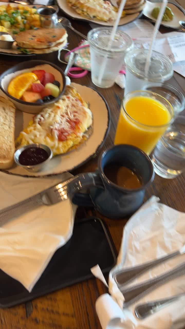 Egg Harbor Cafe