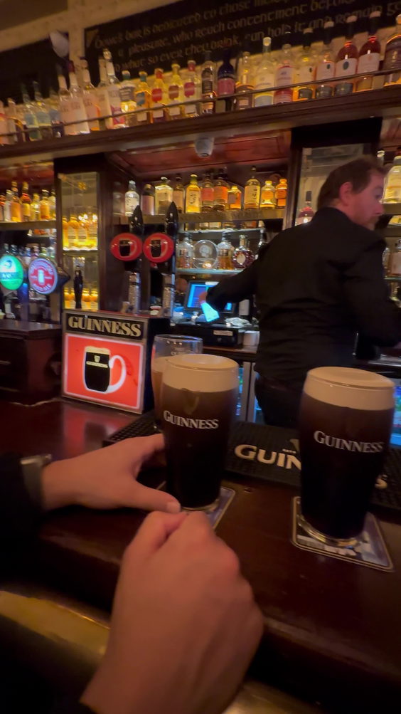 Bowe’s Lounge Bar