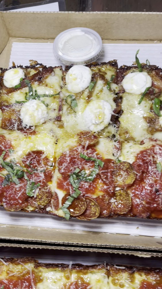 No Name Pizza