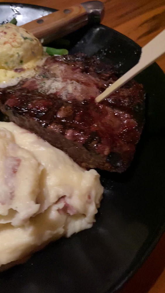 Lazy Dog Restaurant & Bar